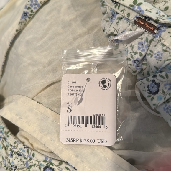 Free people NWT cream color with blue purple flowers 🌺 - Picture 8 of 10